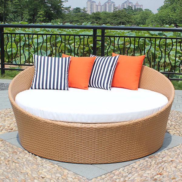 Rosecliff Heights Becklynn 55'' Wide Outdoor Wicker Patio Daybed with